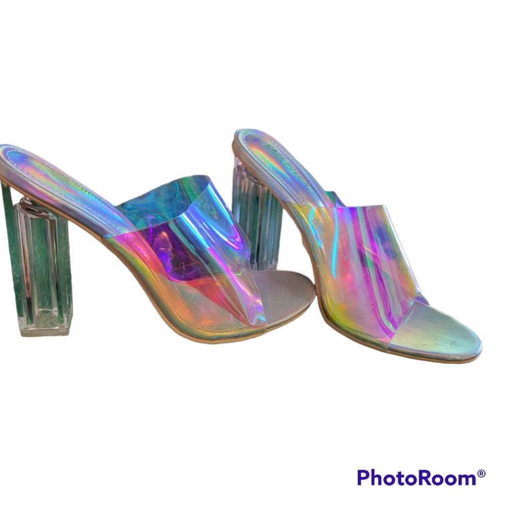Cape Robbin Heels